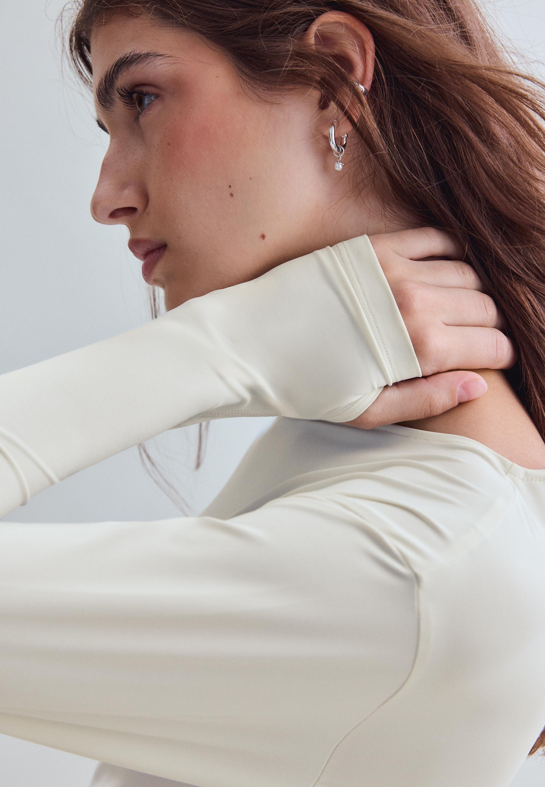 Long sleeve gathered polyamide T-shirt — Ecru