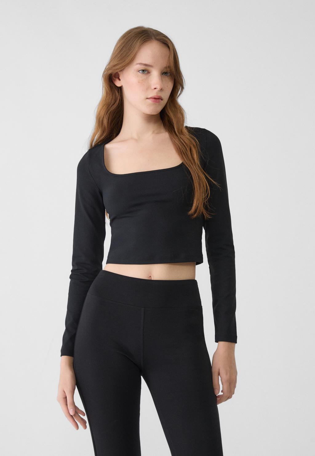 Crop top with square neckline