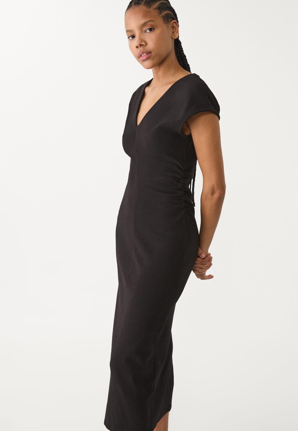 Robe midi col en V froncée