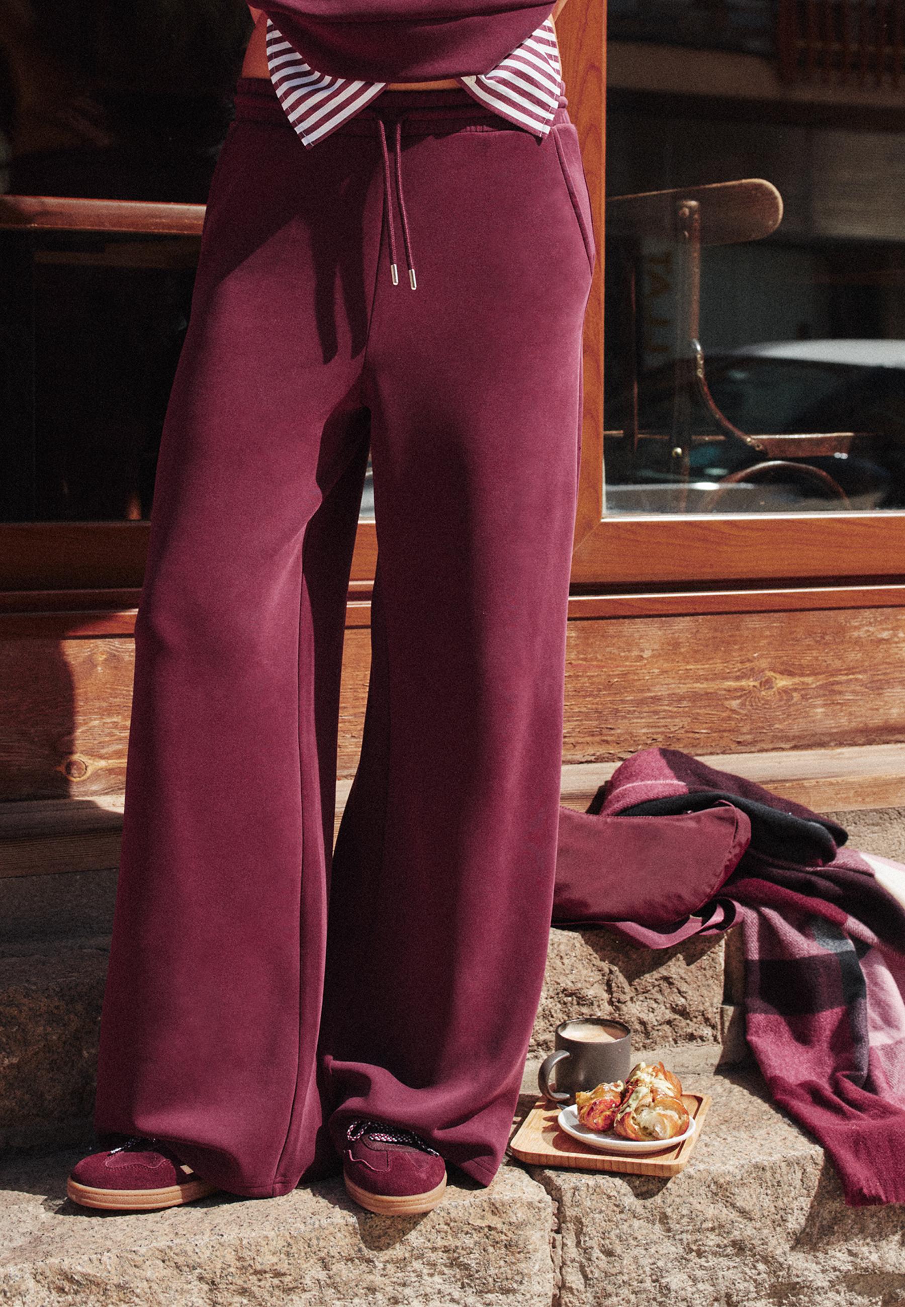 Soft-touch palazzo joggers — Purple