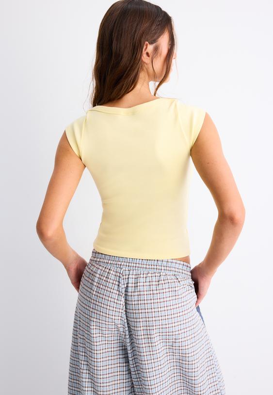 basic boat neck tshirt