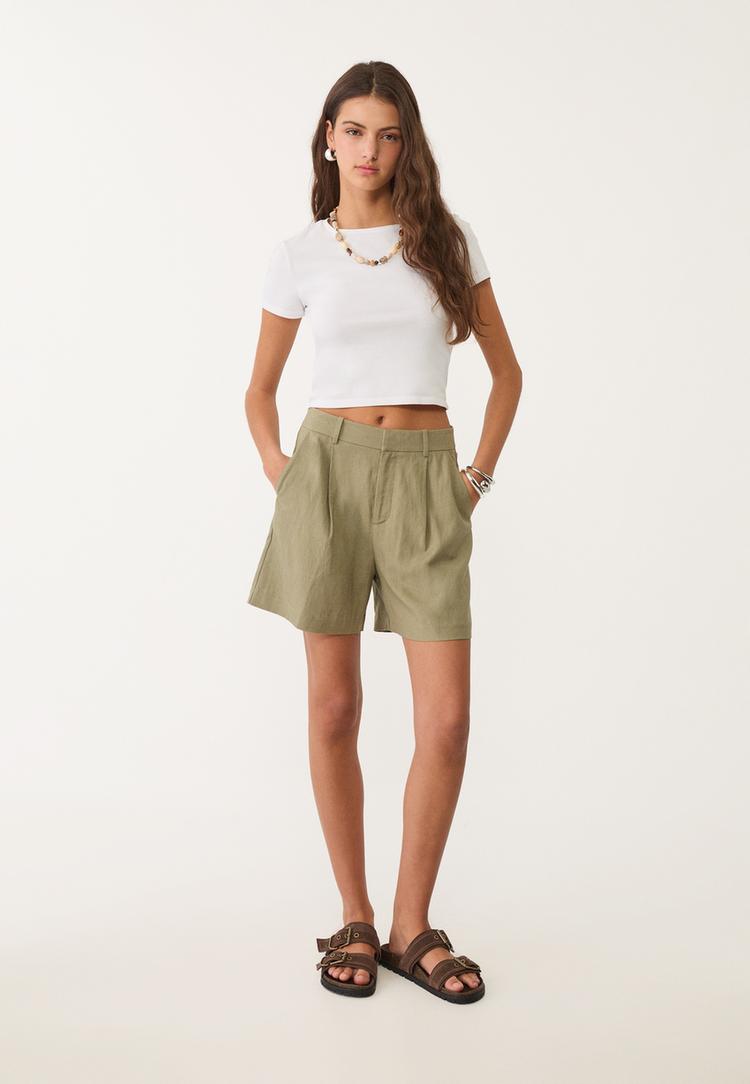 shorts fluido con lino