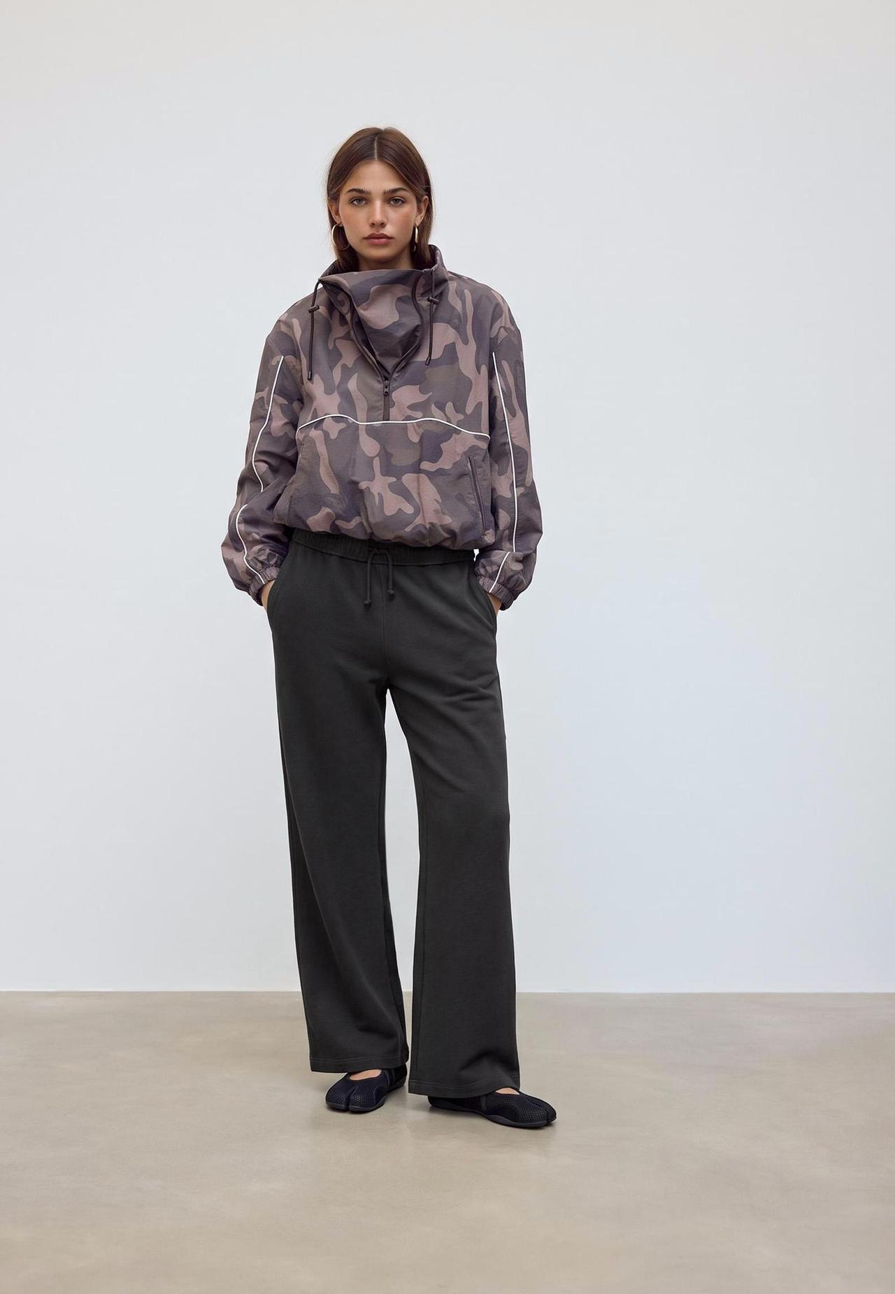Washed-effect straight jogger trousers — Dark grey