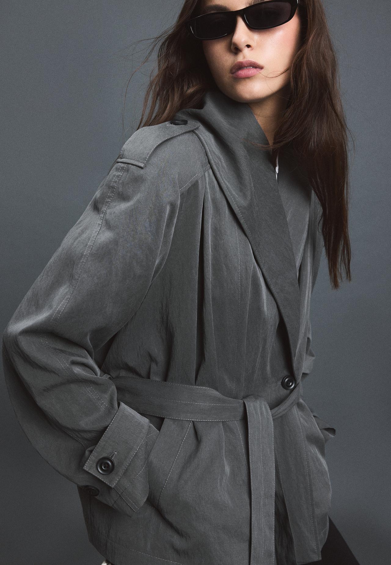 Fluid shawl neck trench coat with belt — Dark grey