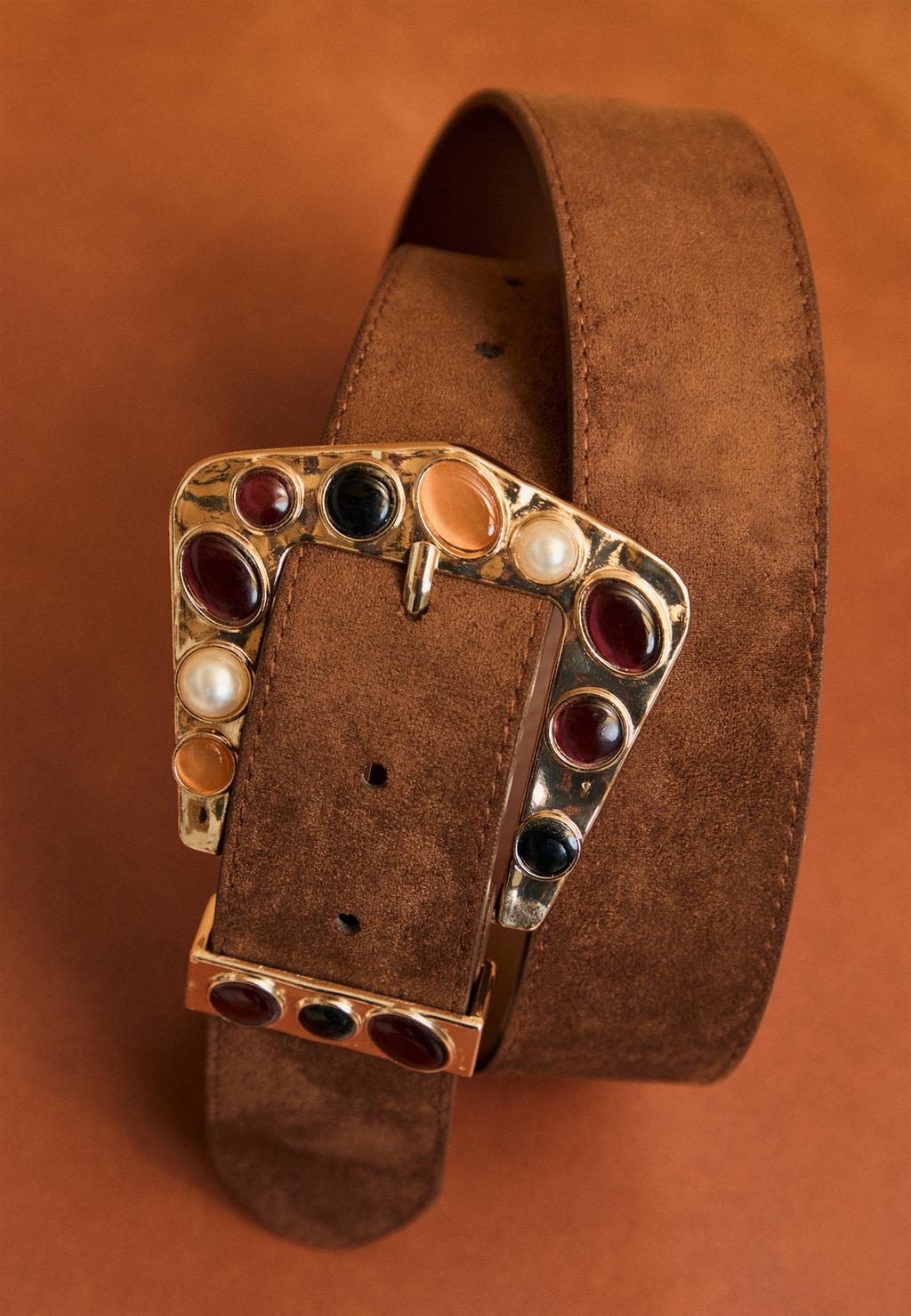 Belt with stone buckle