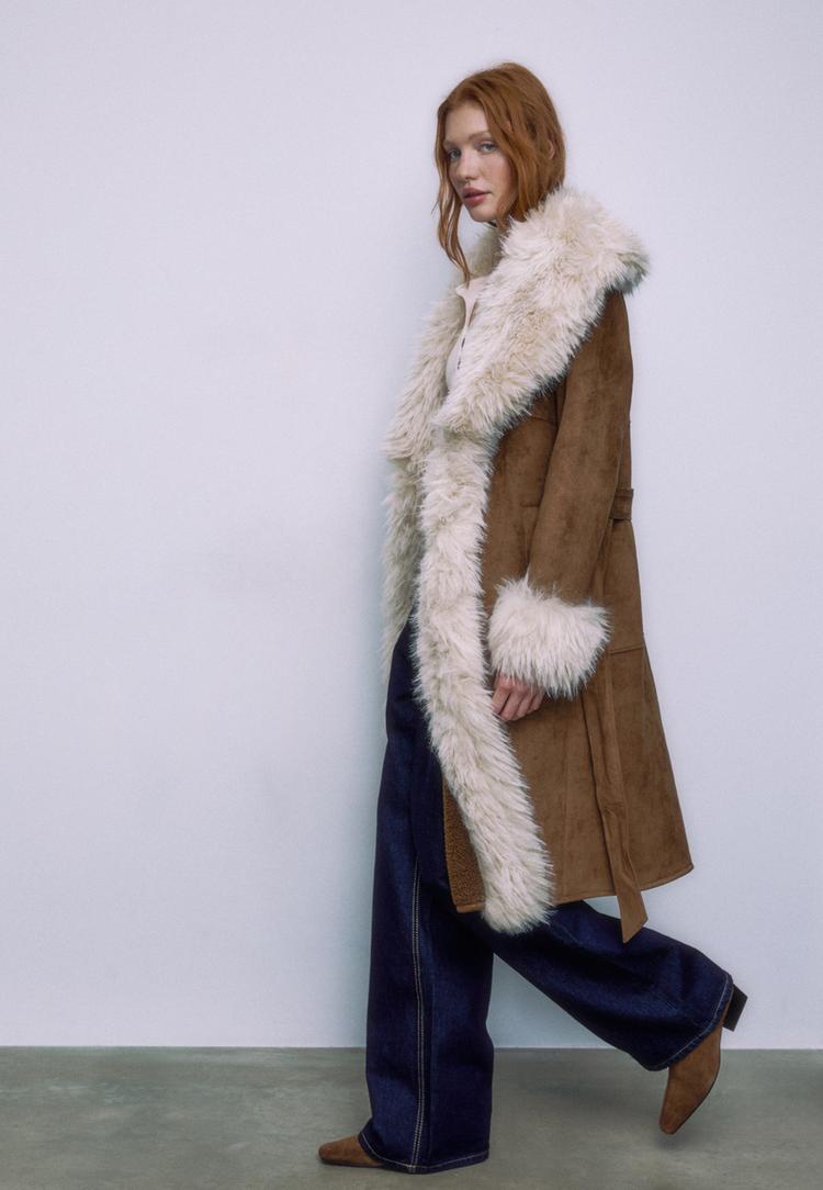 casaco comprido efeito de pelo comprido