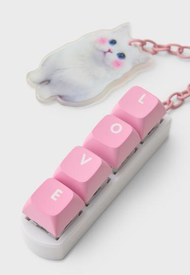 Keyboard charm keyring — Pastel pink 5