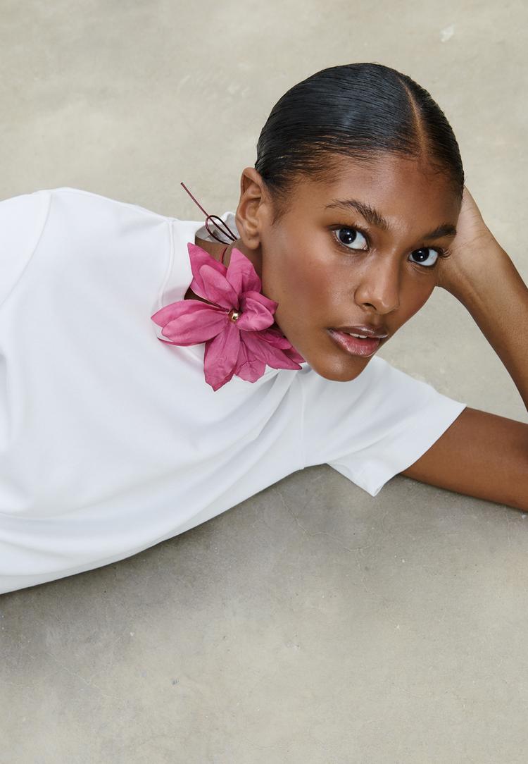 choker flor tejido