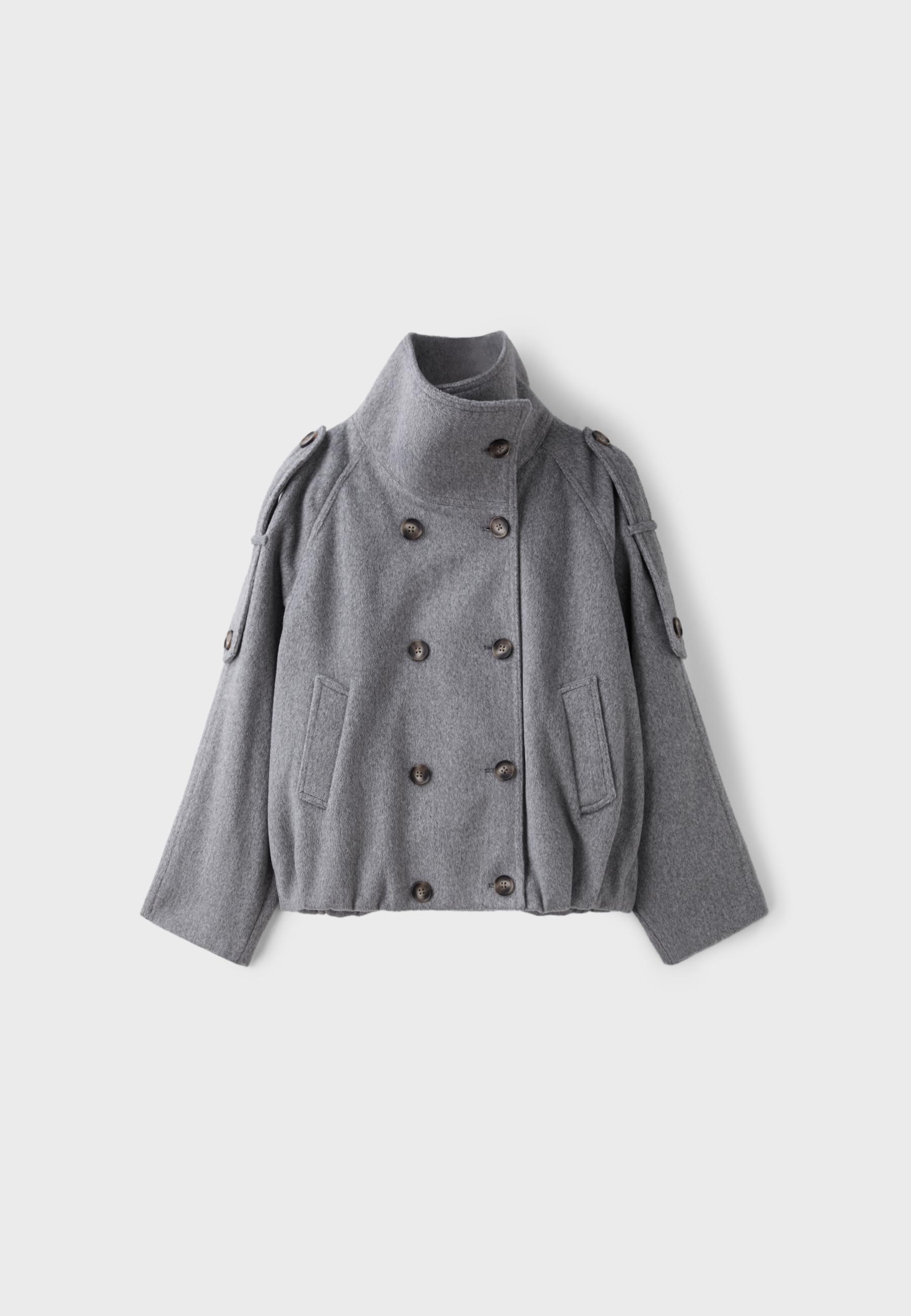Abrigo oversize cuello alto