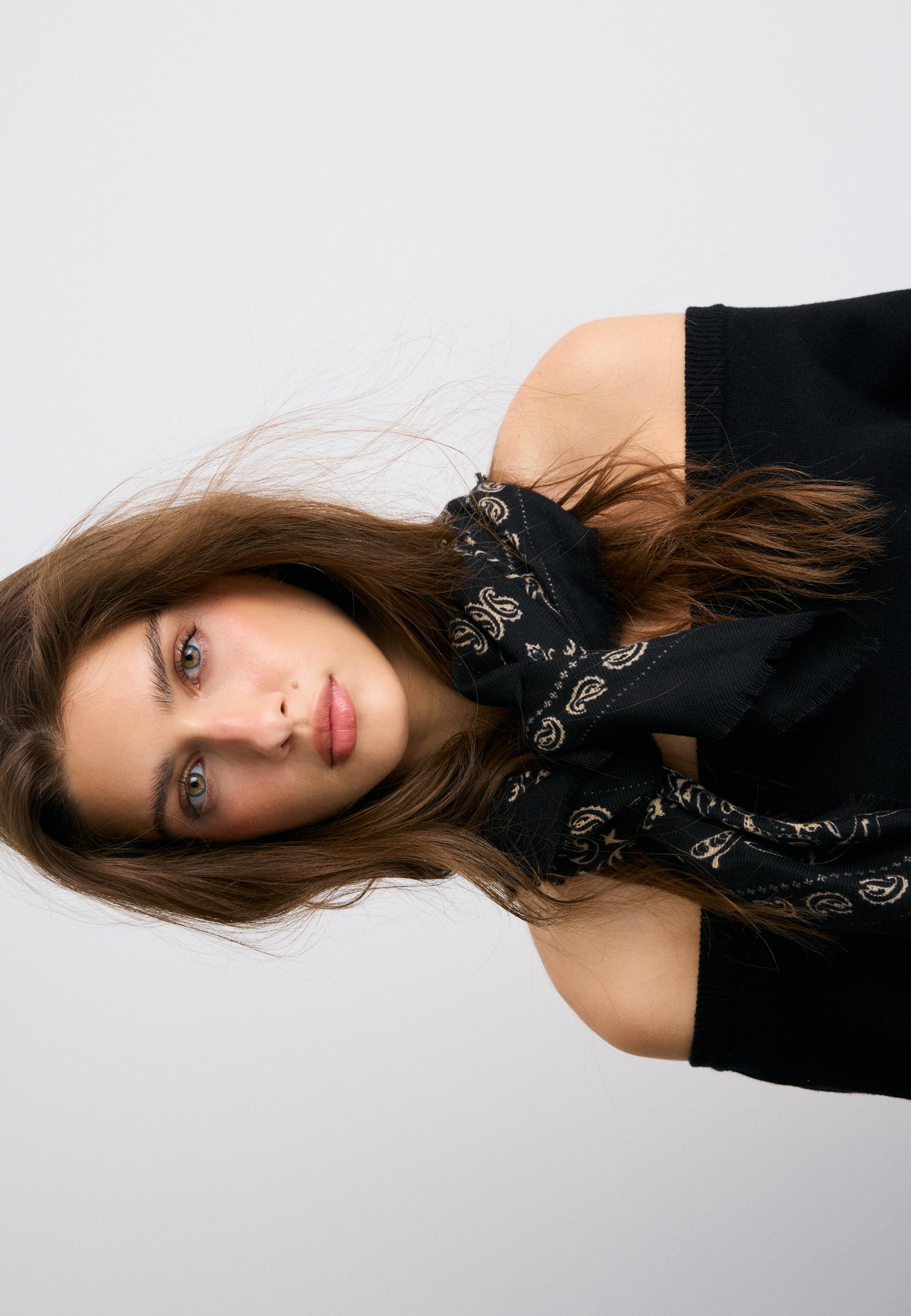 Cashmere-effect scarf — Black