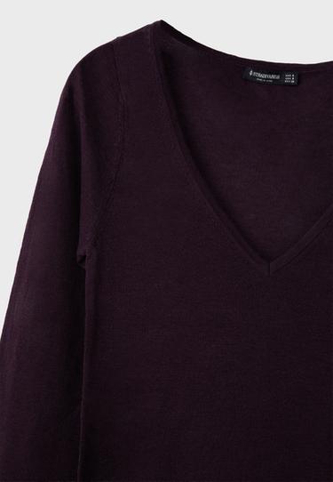 Basic wool and silk V-neck sweater — AUBERGINE 10