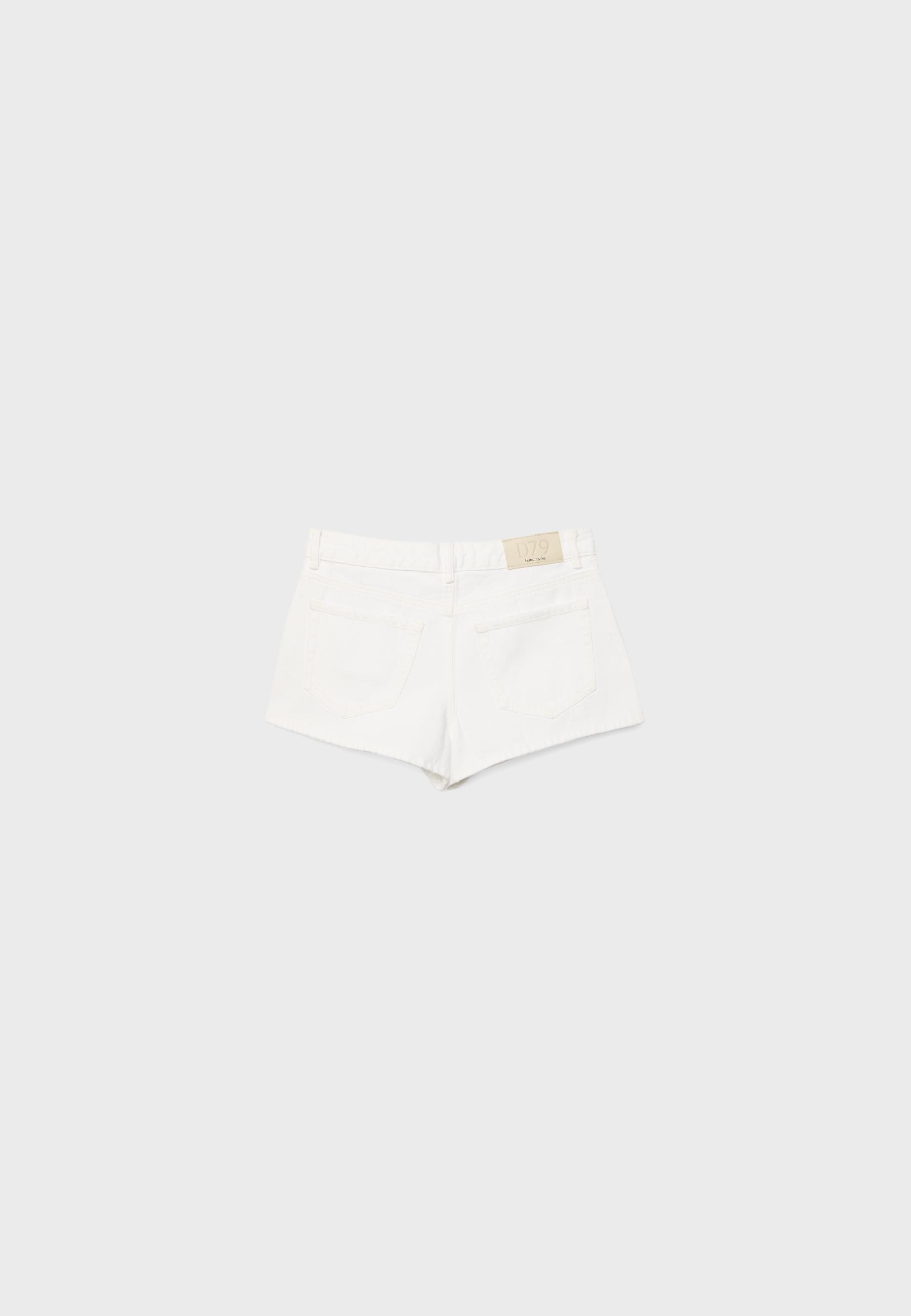 D79 Low-waist denim shorts — White