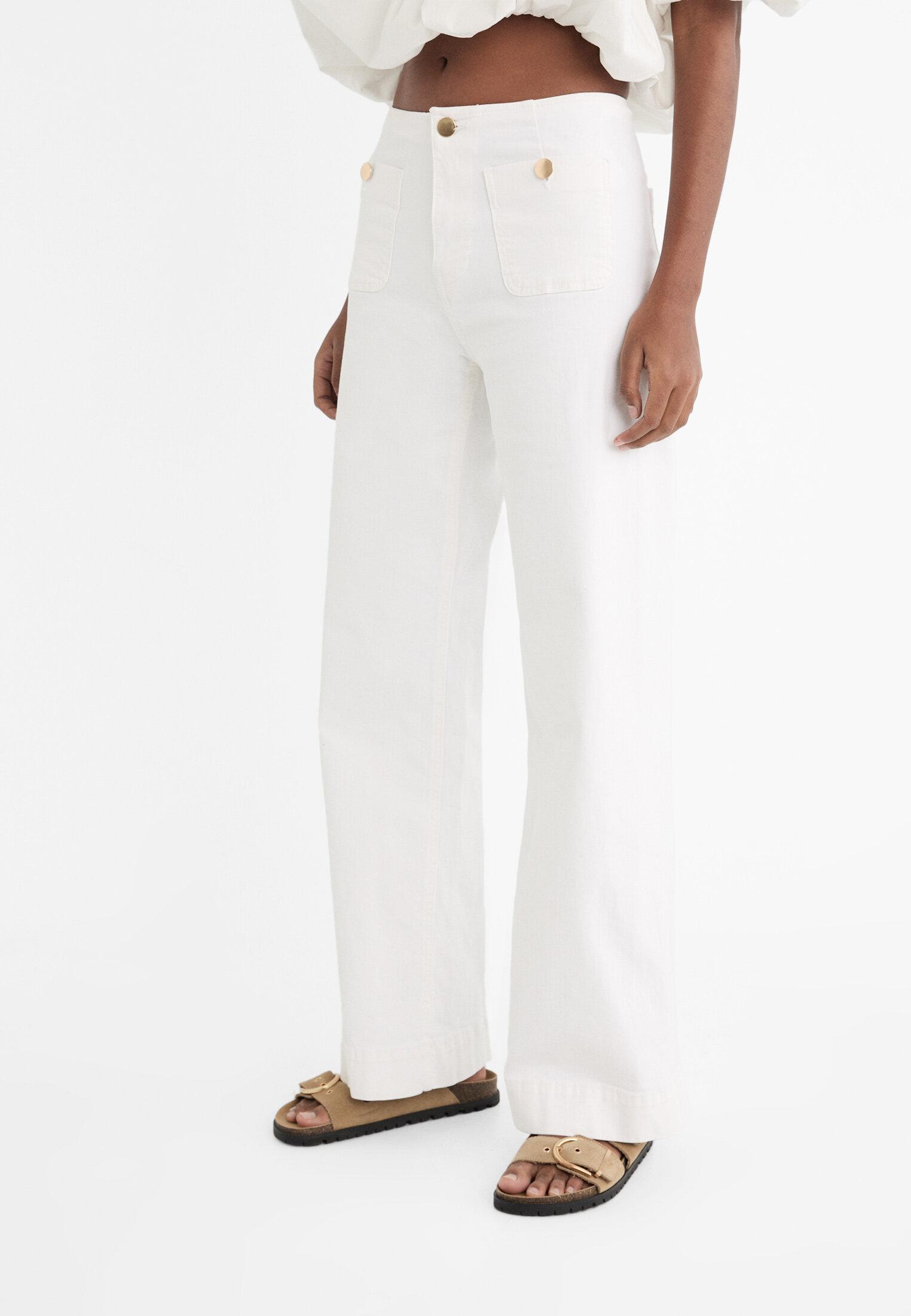 D77 Minimalist trousers with pockets — White