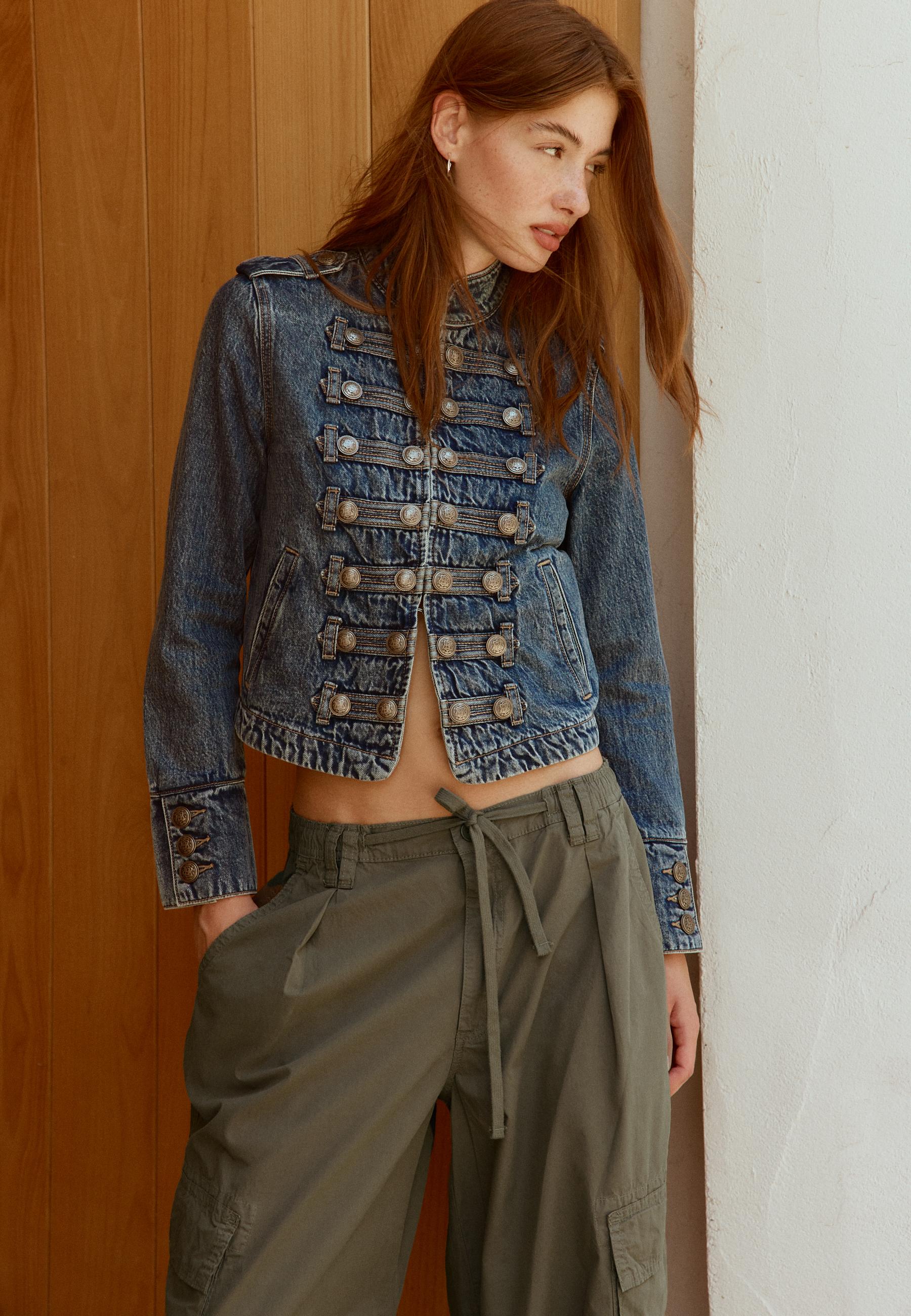 %100 pamuklu düğmeli denim ceket