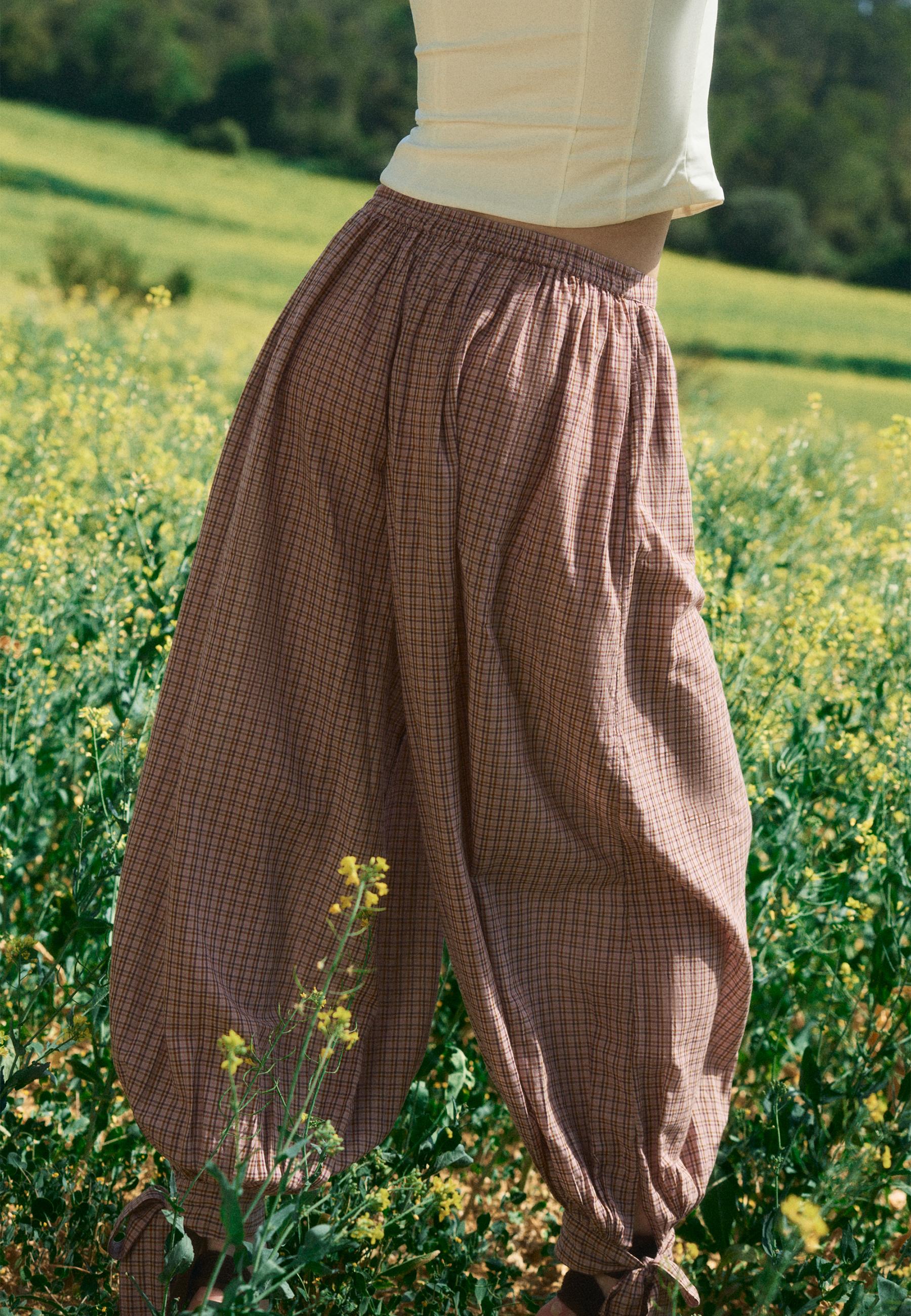 Volume check trousers — Pastel pink