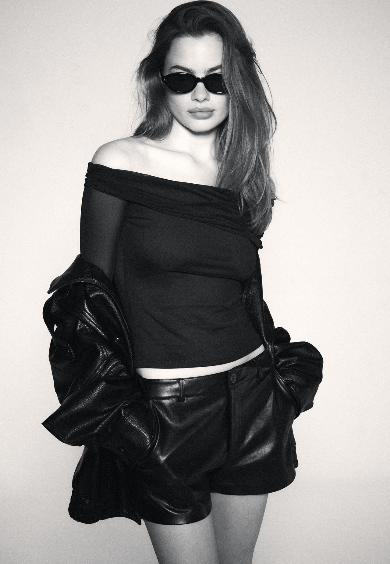 Asymmetric tulle T-shirt — Black