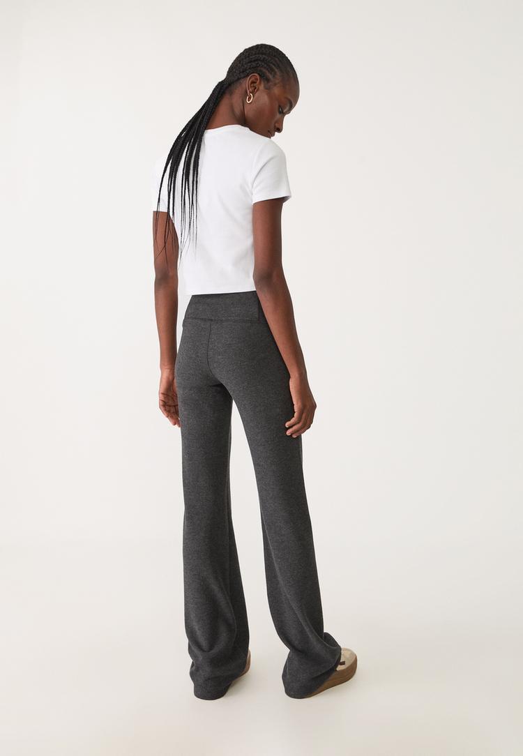 pantalon flare punto