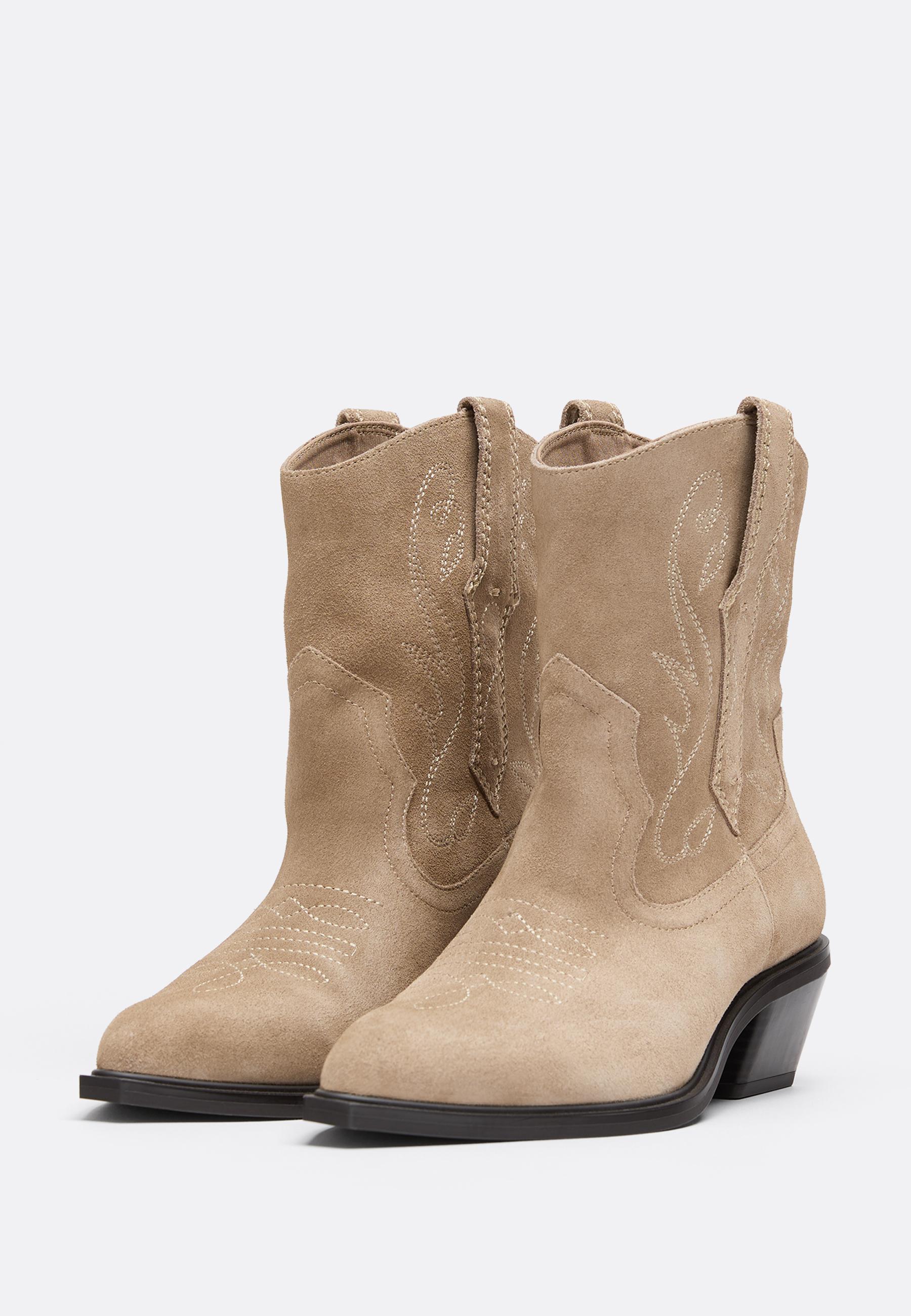 Leather cowboy heeled ankle boots — BEIGE