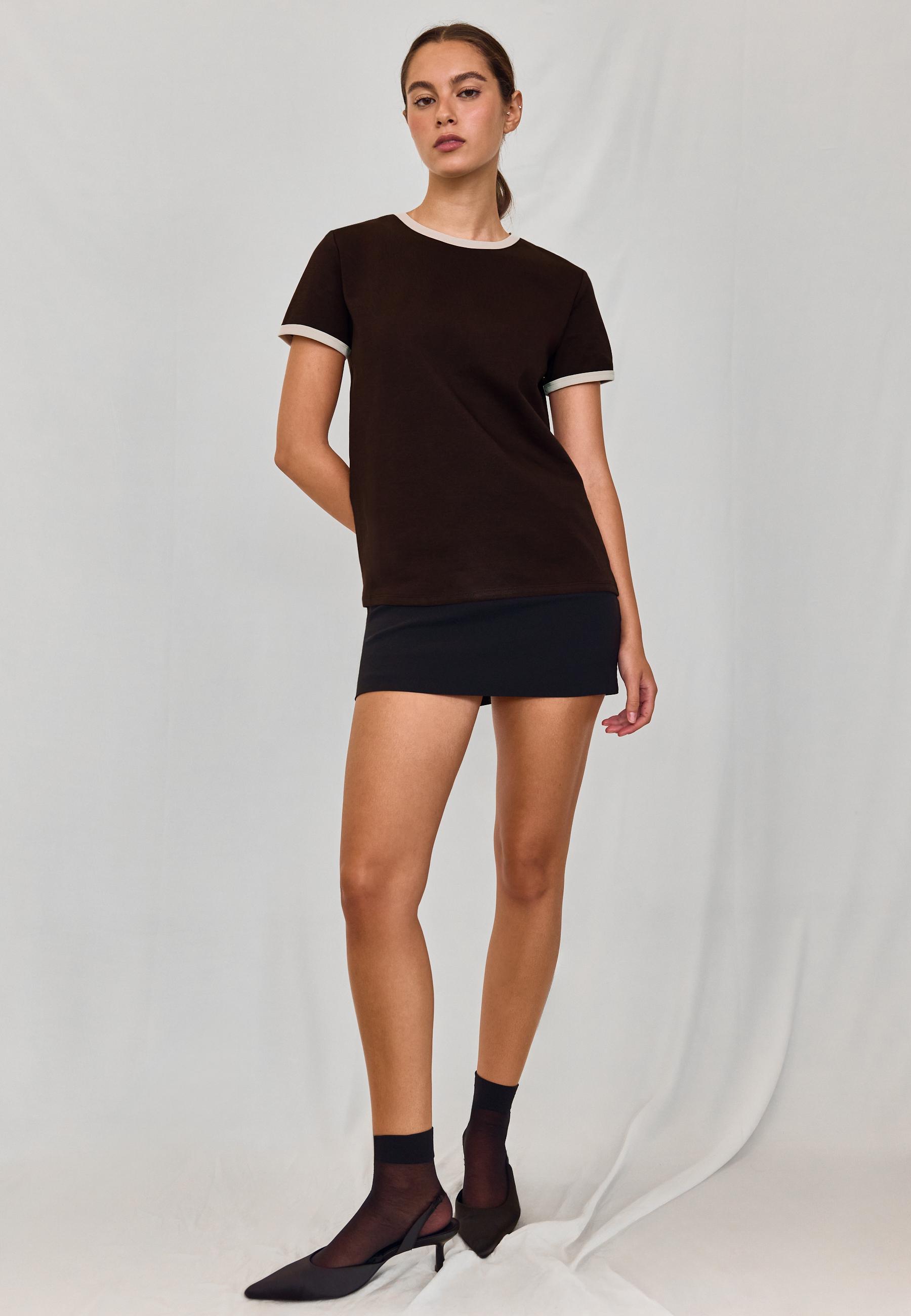 Stradivarius B02 Μπλούζα Basic Regular Με Απαλή Υφή Καφέ Xs