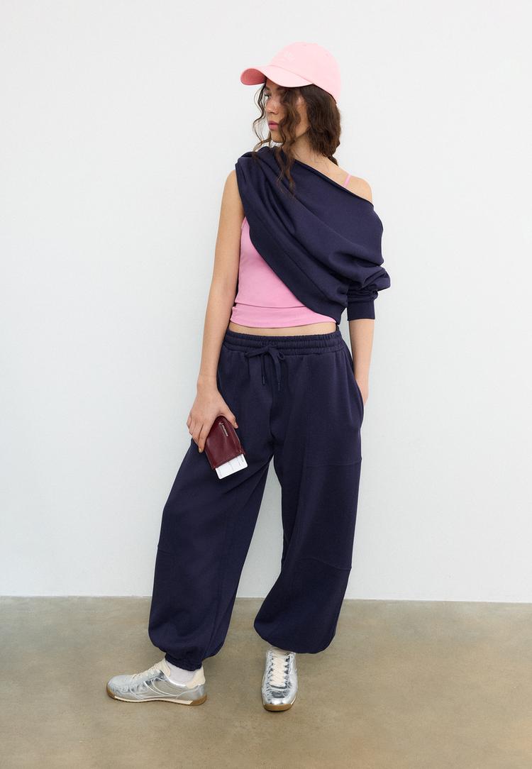 Stradivarius Földgömb Jogger Nadrág Polár 104