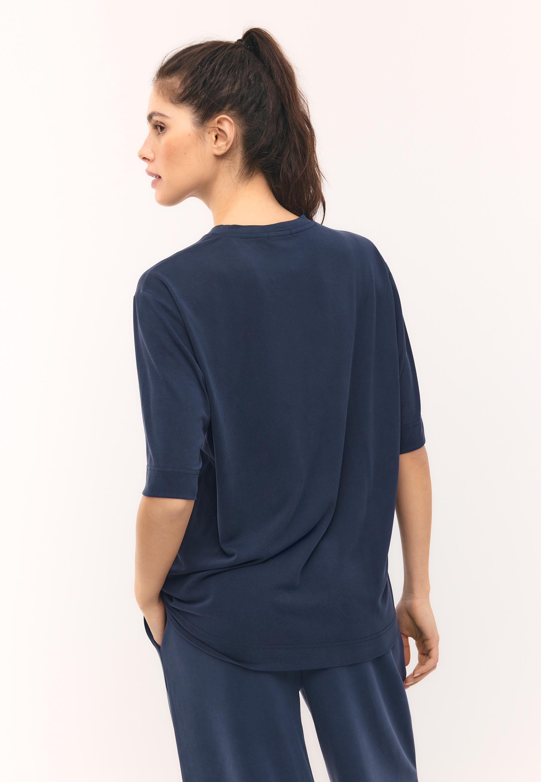 Soft-touch oversize turtleneck — Dark blue
