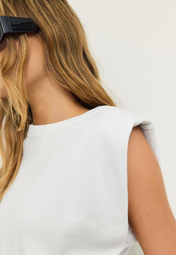 basic t shirt with padded shoulders