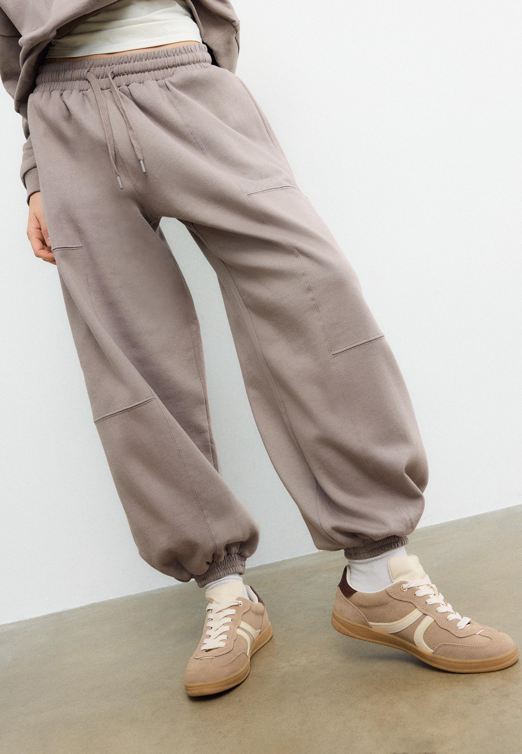 Plush balloon jogger trousers — Beige