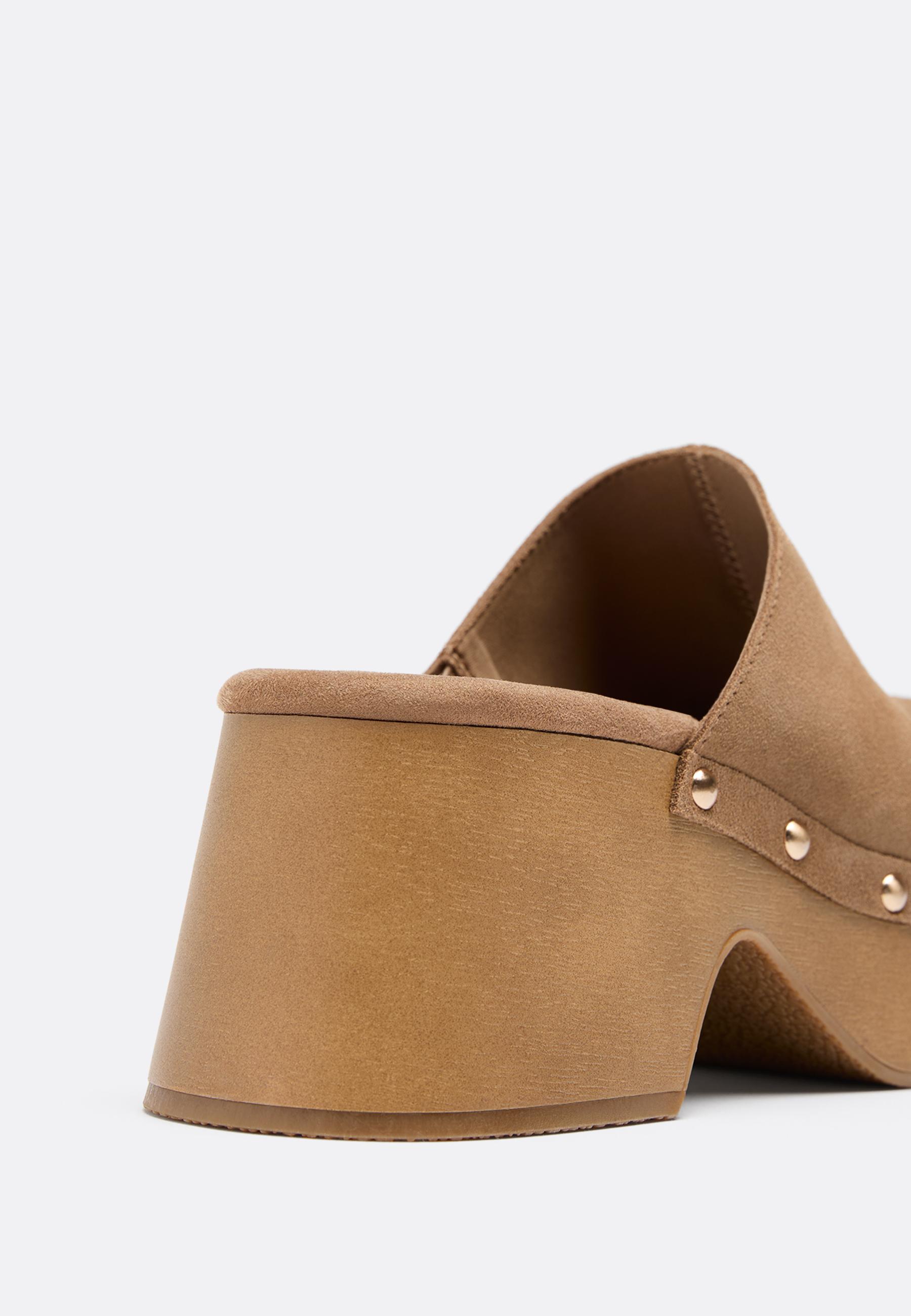 Leather platform clogs — BEIGE