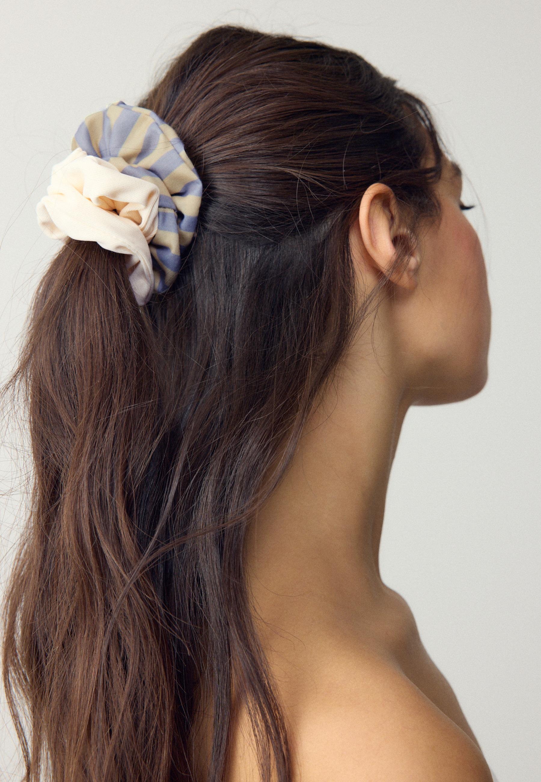 Set of 3 scrunchies — Pastel yellow