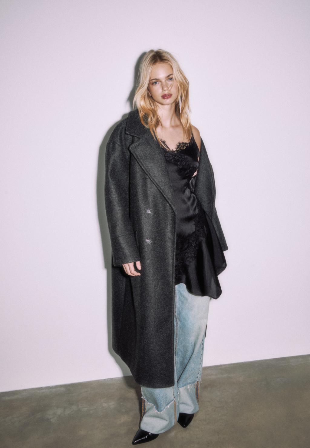 Lace-trimmed mini dress