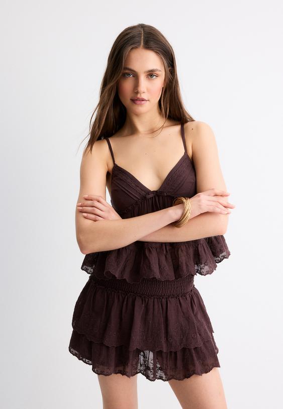 top tirante fluido bordado