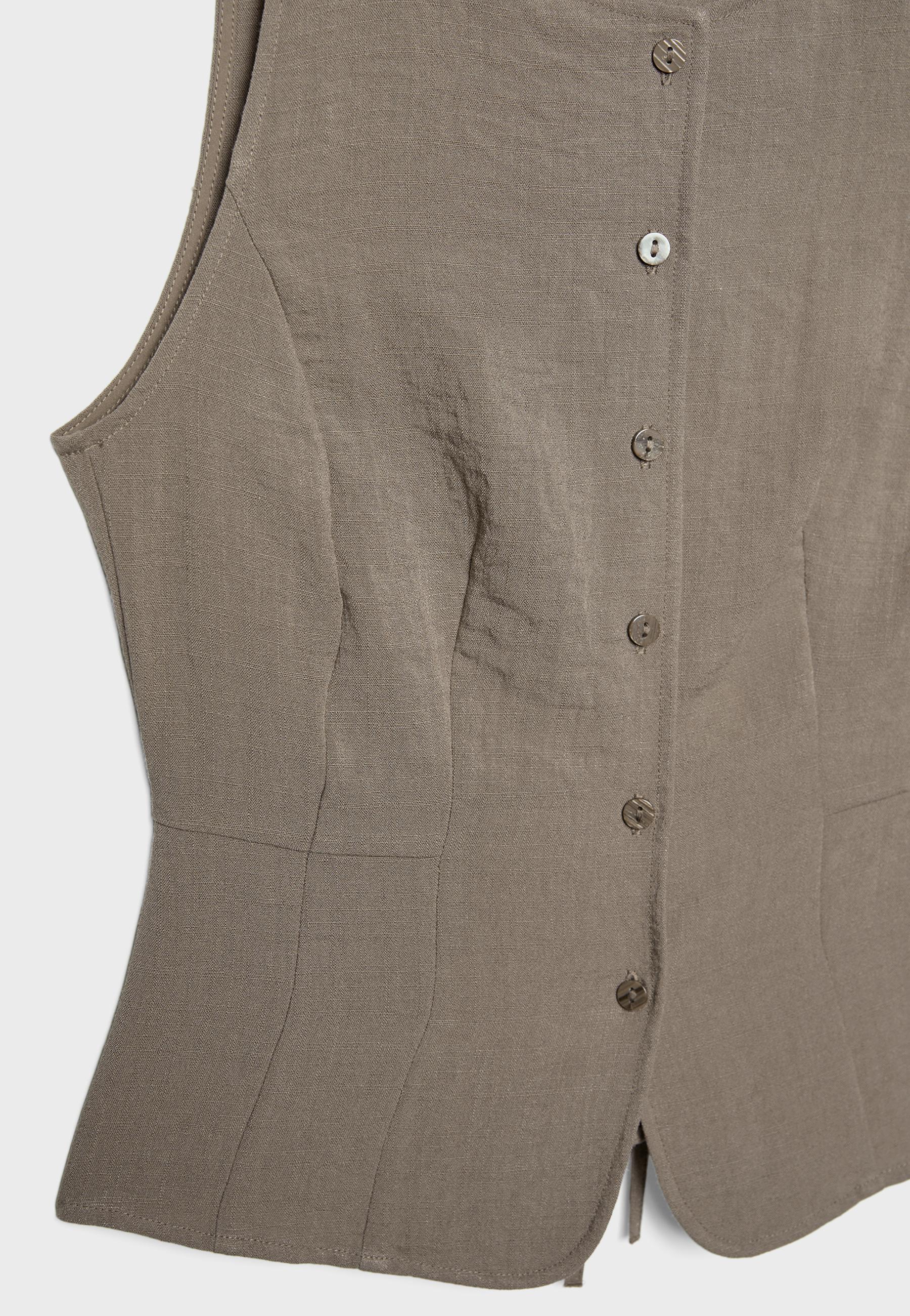 Buttoned waistcoat — Brown