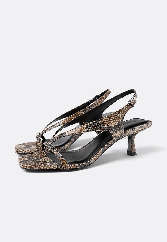 hayvan desenli topuklu sandalet