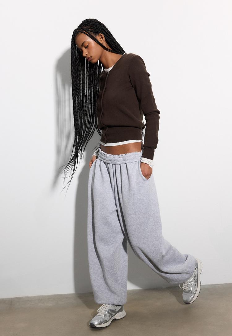 Stradivarius Πλεκτή Ζακέτα Με Κουμπιά Καφέ Xs