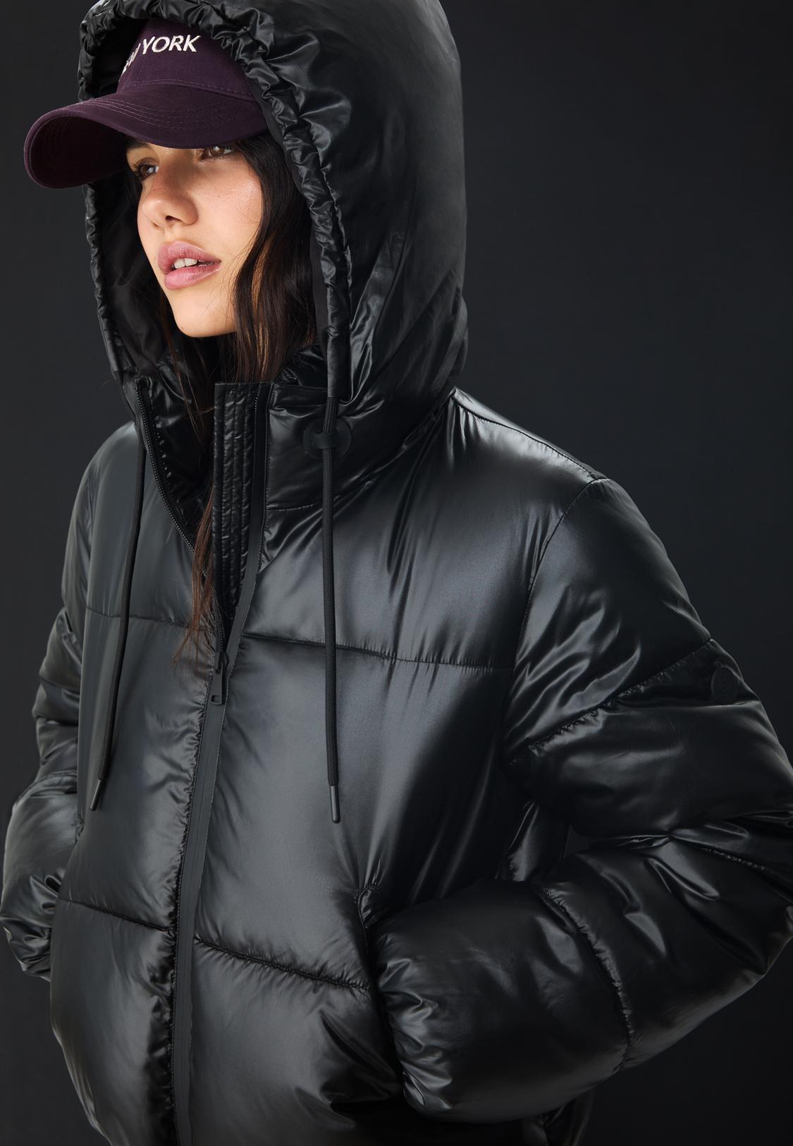 Metallic hooded puffer jacket Women's fashion Stradivarius