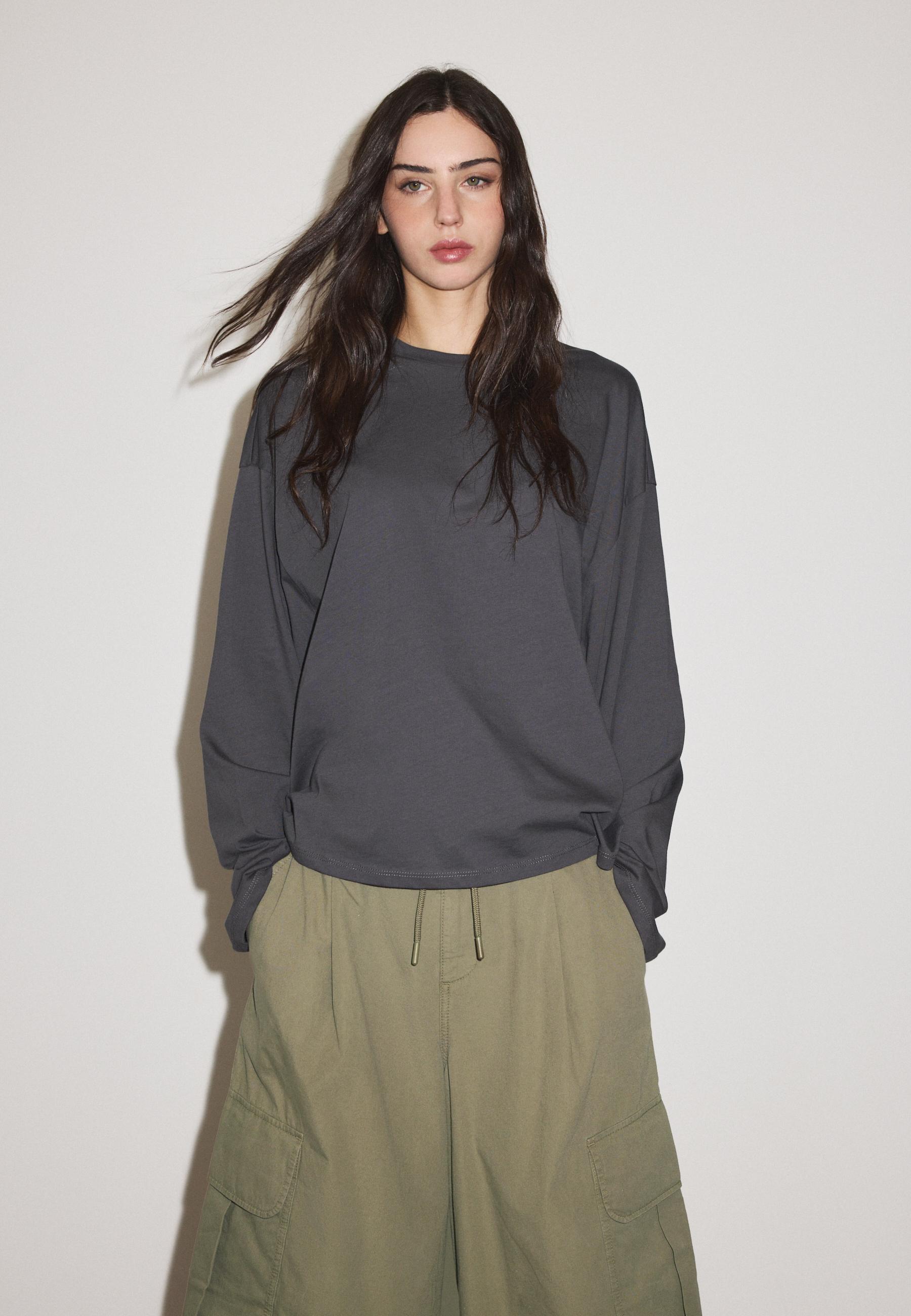 Boxy long sleeve T-shirt — Dark grey