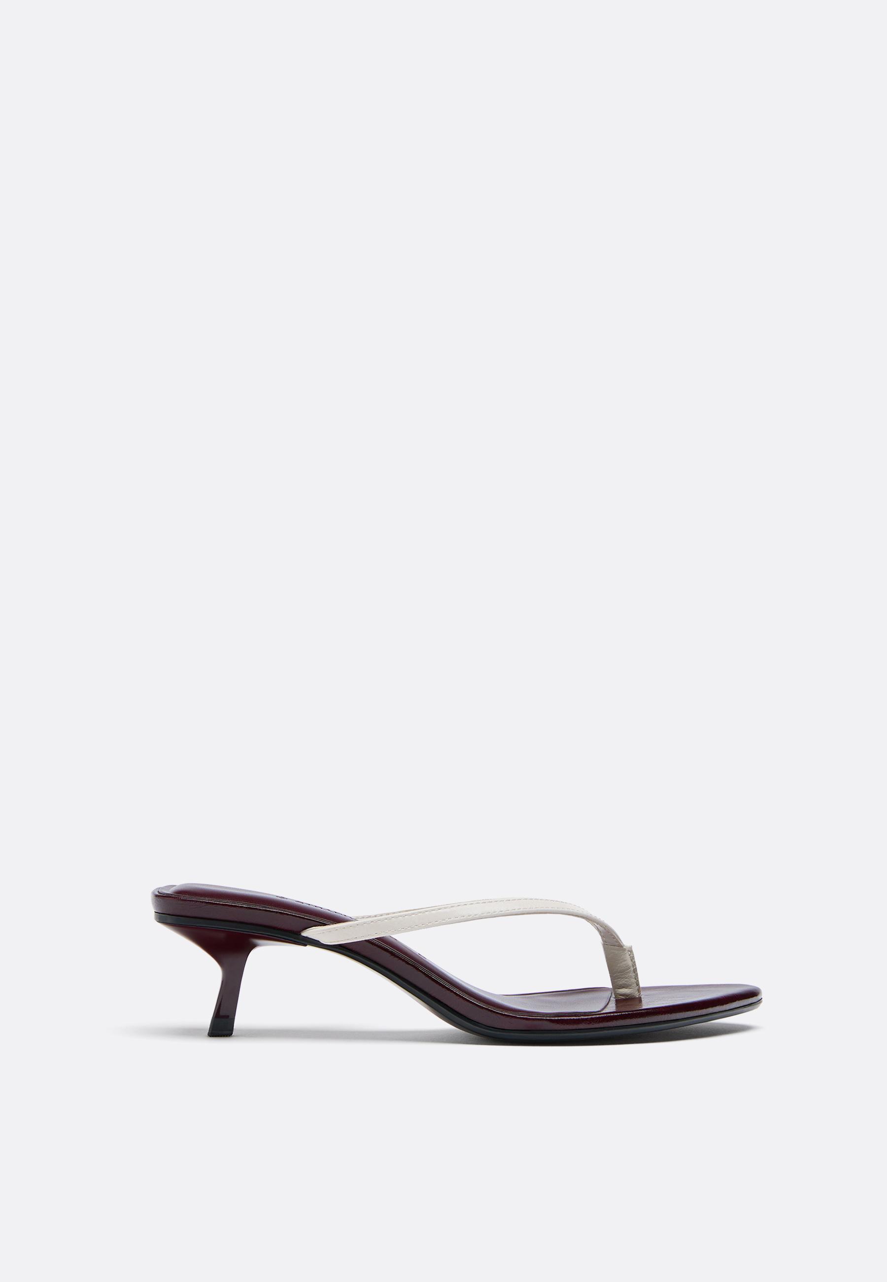 Stradivarius Πέδιλα Kitten Heel Thong Λεπτομέρεια Εκρού 36