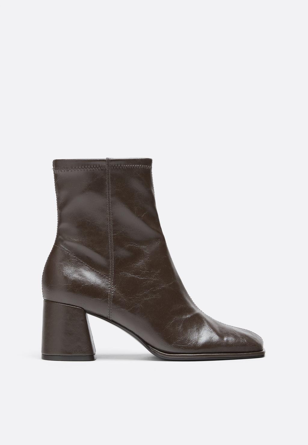 Ankelboots Med Bred Klack