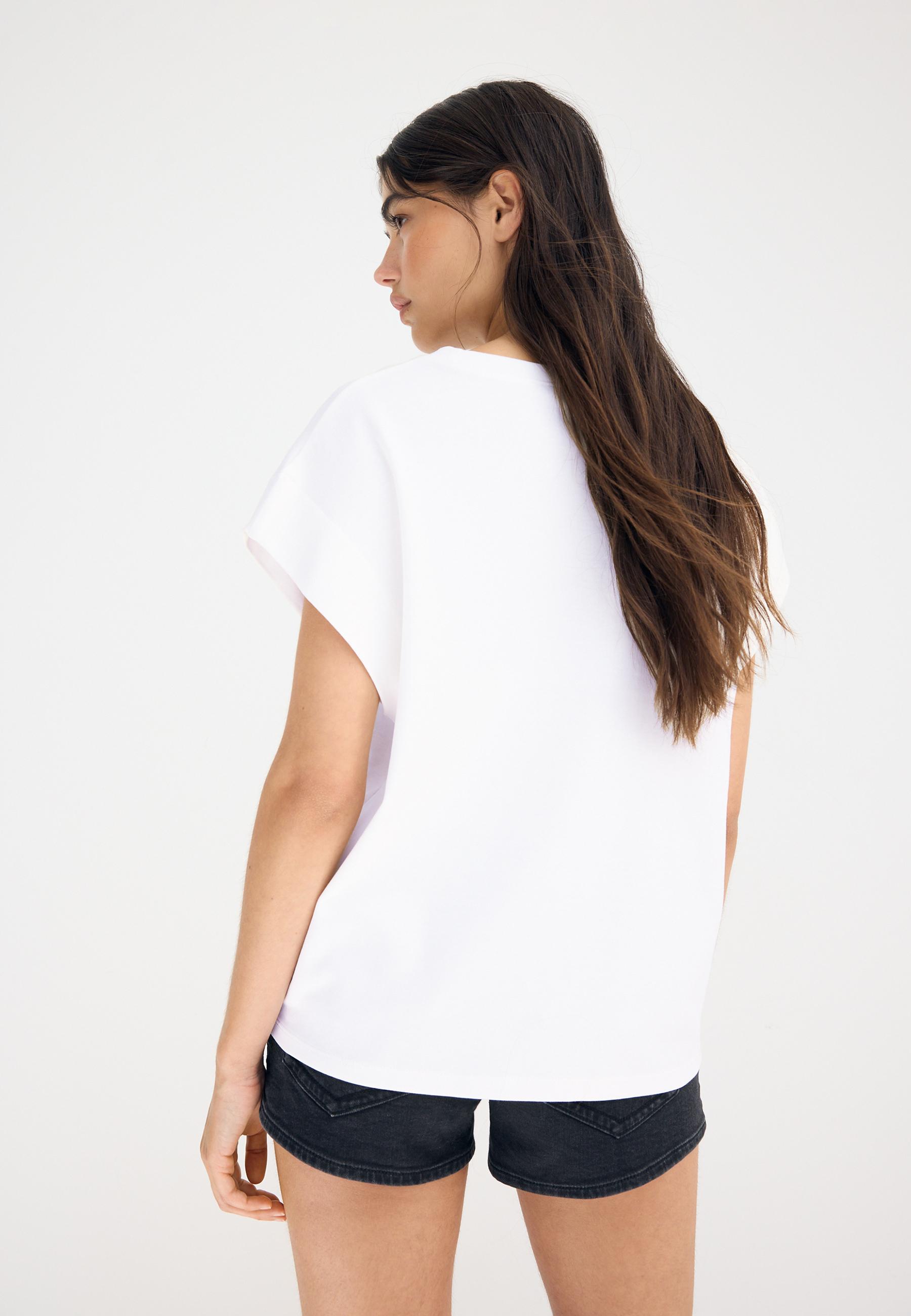 B06 Basic dropped-shoulder T-shirt — Ecru
