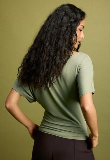 Short sleeve boat neck T-shirt — Khaki 5