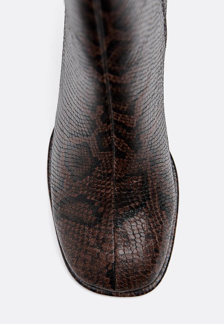 botines tacon animal print