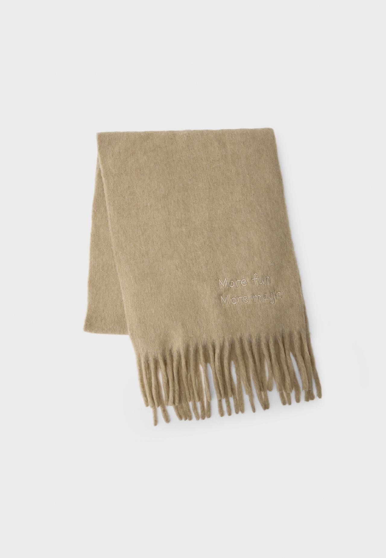 Slogan scarf — Stone