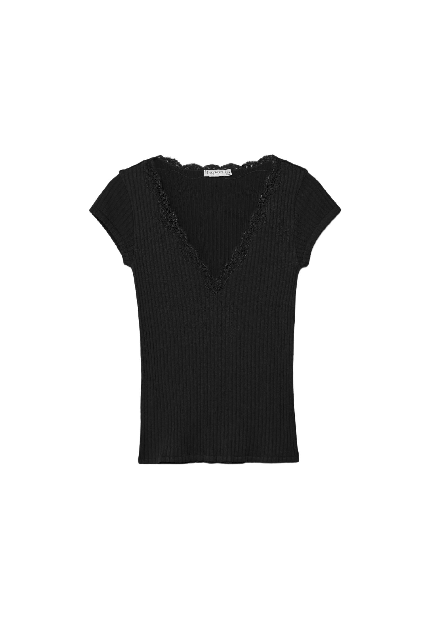 V-neck lace short sleeve T-shirt — Black