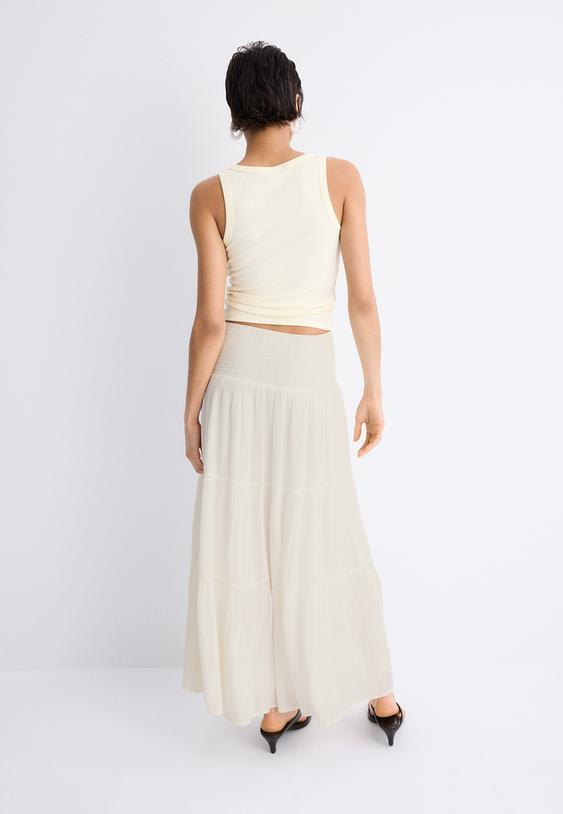 saia com paineis de fio metalizado