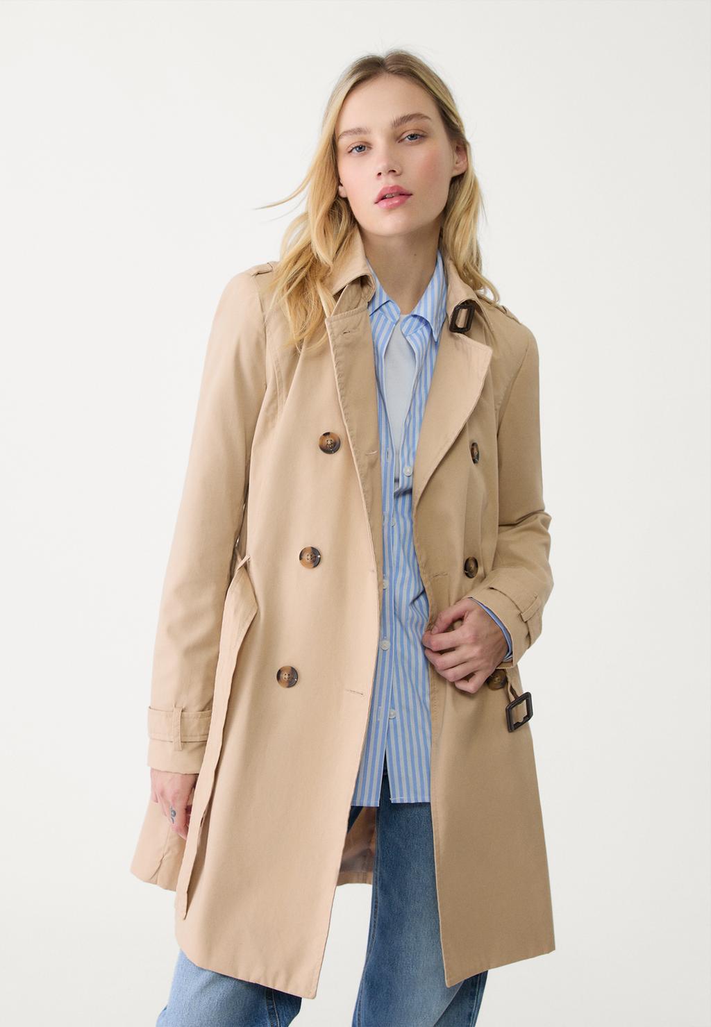 Short trench coat