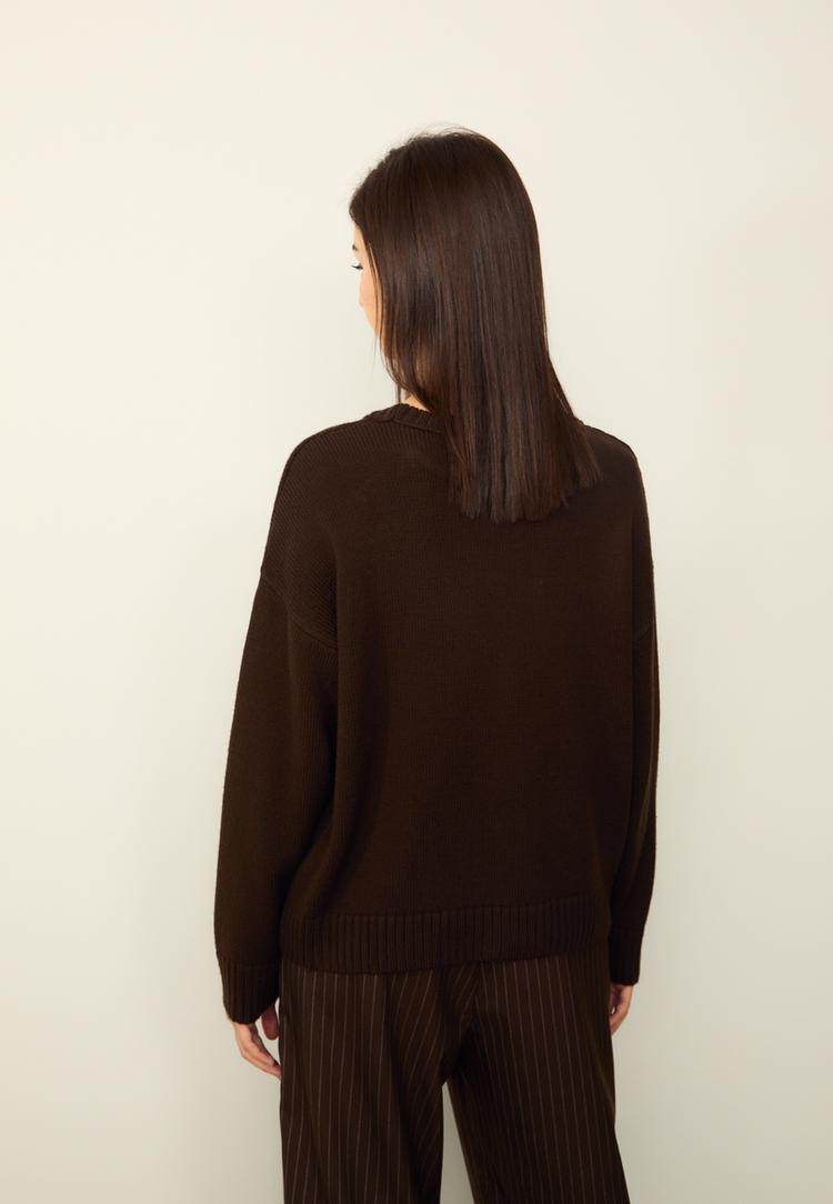 strickpullover-mit-rundausschnitt