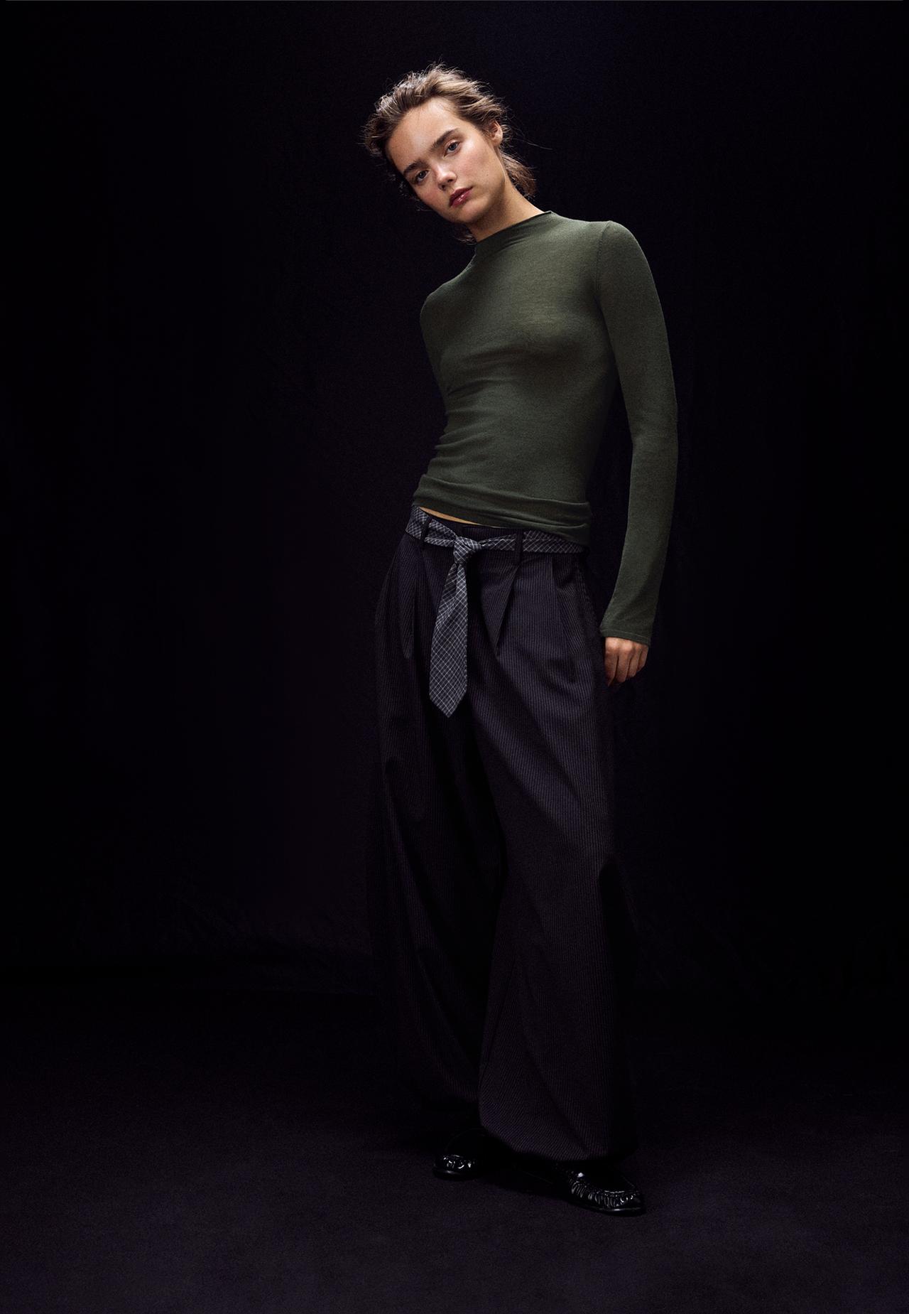 Basic wool silk mock neck jumper — Khaki