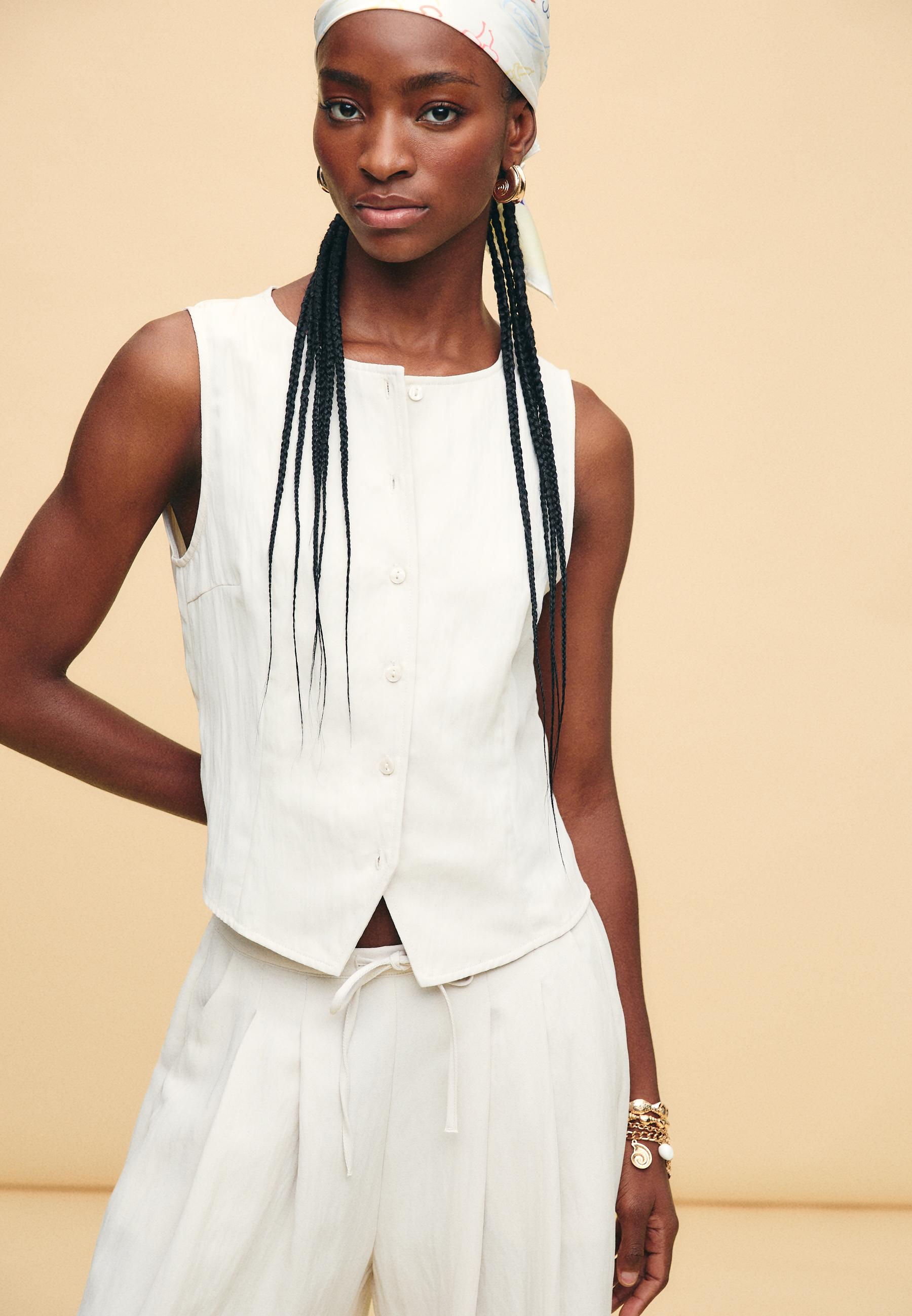 Regular buttoned waistcoat — Stone