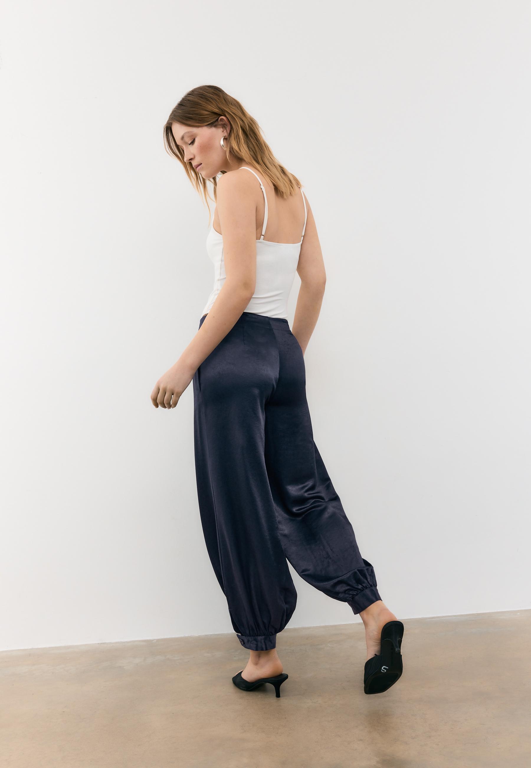Smart satin balloon trousers — Dark blue