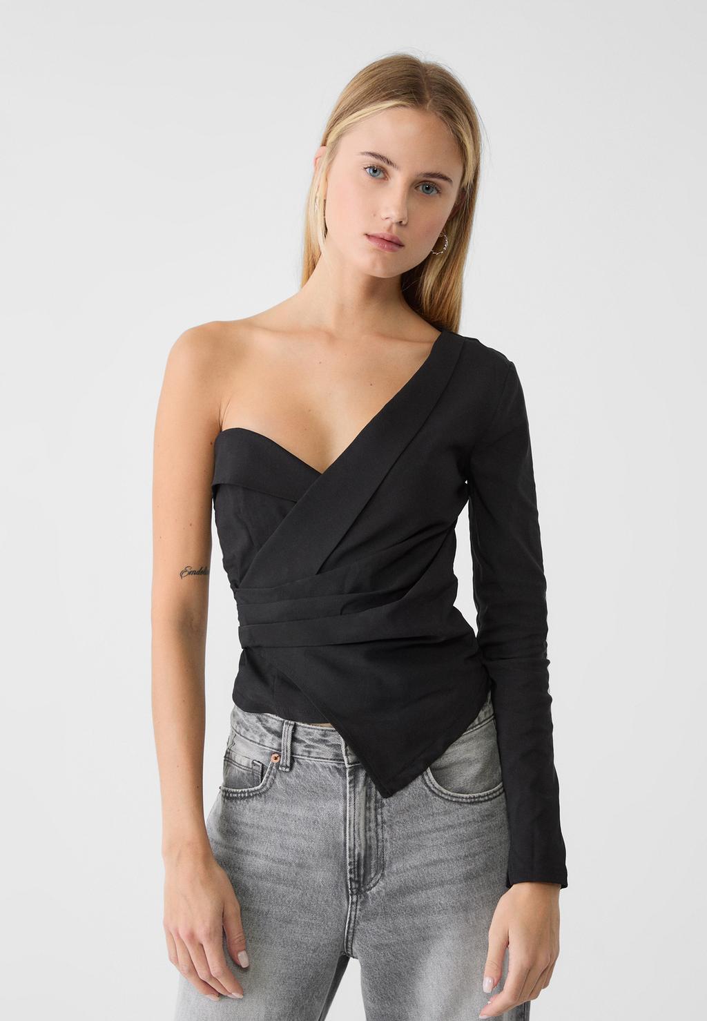 Asymmetric off-the-shoulder top